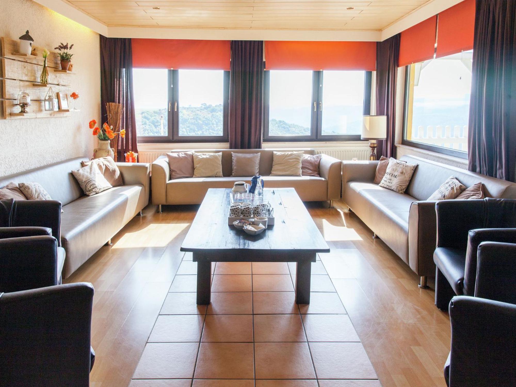 Beautiful Holidayhome With Sauna And Terrace Harscheid Esterno foto